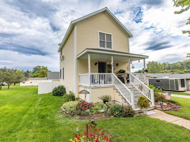 House for sale in Mineral Point, Wisconsin