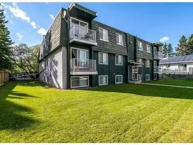 House for sale in Red Deer