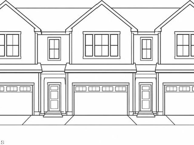 Townhouse for sale in Sayreville, Middlesex County