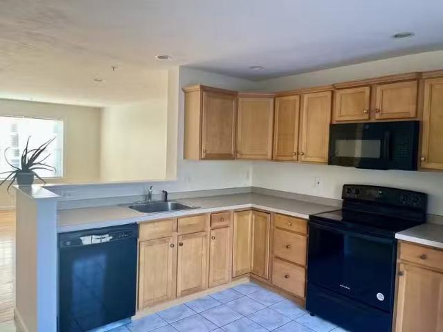 Condo for rent in Brockton