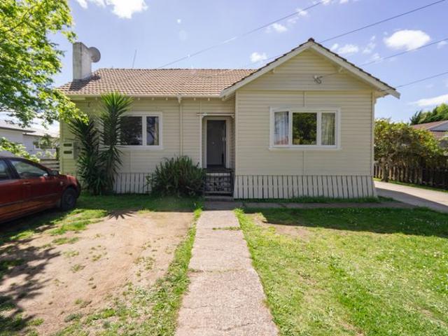 House for rent in Hamilton East, Hamilton City