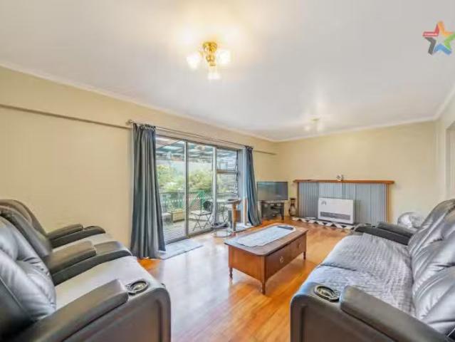 House for sale in Days Bay, Wellington