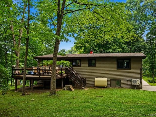 House for sale in Baldwin Place, New York