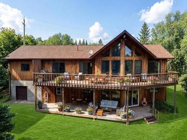 House for sale in Kenora, Ontario
