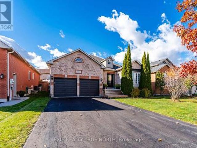 House for sale in Barrie, Ontario