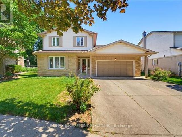 House for sale in Ancaster, Ontario