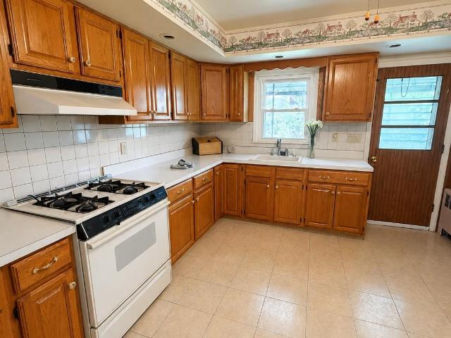 House for sale in Glenwood, New York
