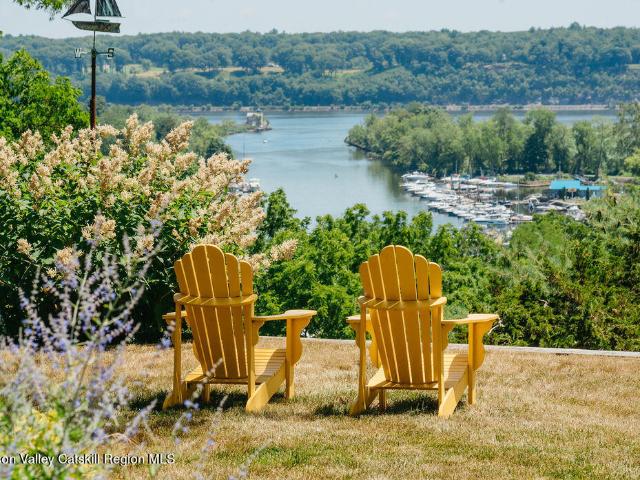 House for sale in Bloomington, New York