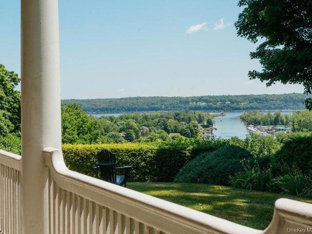 House for sale in Bloomington, New York