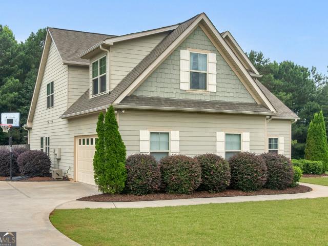 House for sale in Williamson, Georgia