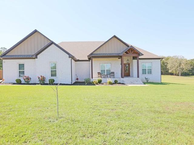 House for sale in Greenbrier, Faulkner County