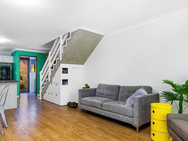 Townhouse for rent in Fernbrook, Queensland