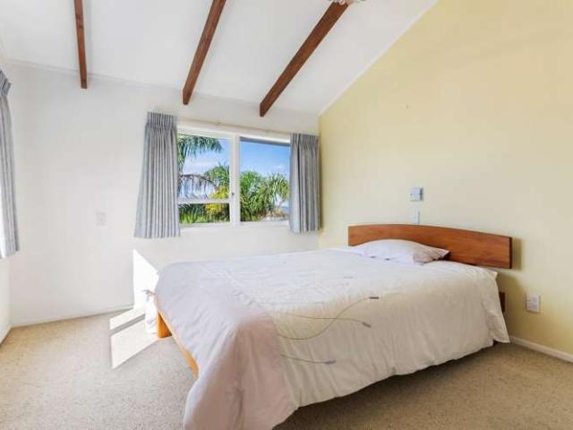House for sale in Whangaparaoa