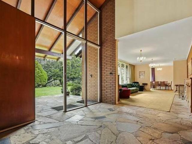 House for rent in Victoria