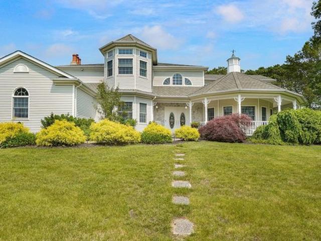 House for sale in Centereach, New York