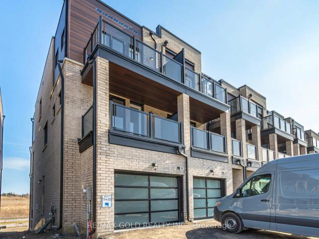 Townhouse for sale in Woburn, Ontario