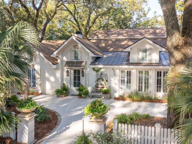 House for sale in Fairhope, Alabama