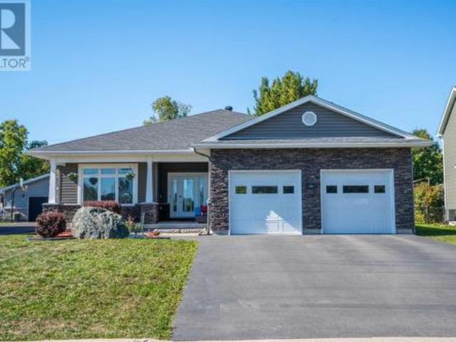 House for sale in Sault Ste. Marie, Northeastern Ontario