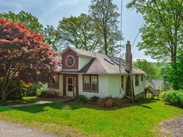 House for sale in Harveys Lake, Pennsylvania