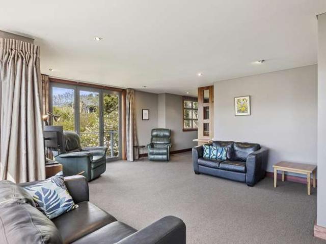 House for sale in Otakou