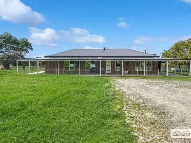 House for rent in Cathcart, Victoria