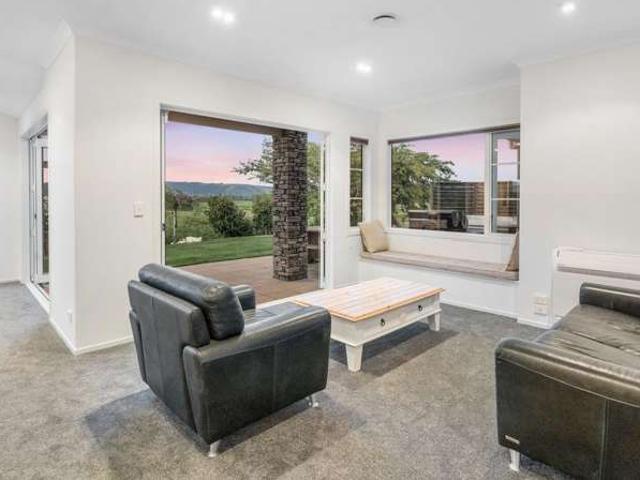 House for sale in Otakou