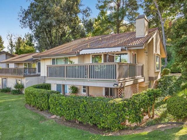 House for sale in Oak Park, California