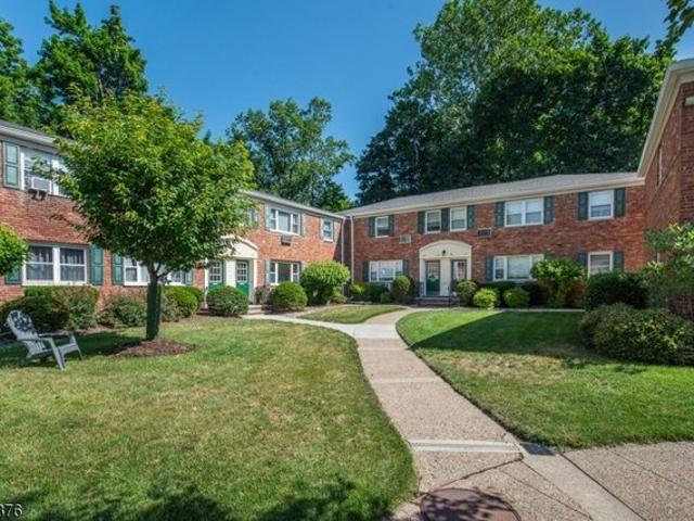 Condo for sale in Caldwell, New Jersey