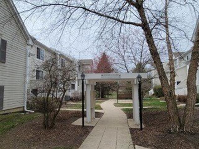 Townhouse for sale in Round Lake, Illinois