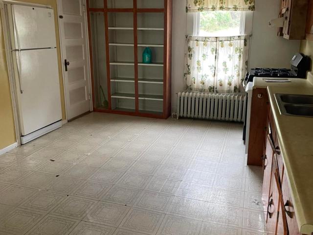 House for sale in Essex, New York