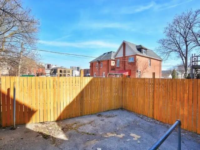 House for rent in Strathcona, Hamilton