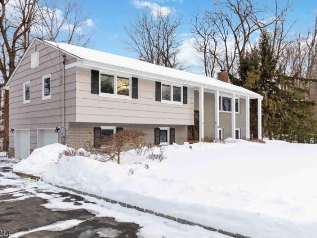 House for sale in Morris Plains, New Jersey
