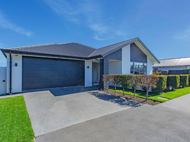 House for rent in Chaslands, Canterbury