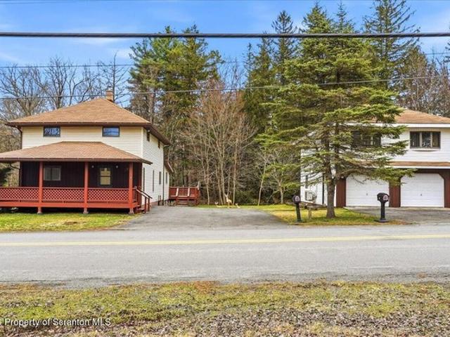 House for sale in Newfoundland, Pennsylvania