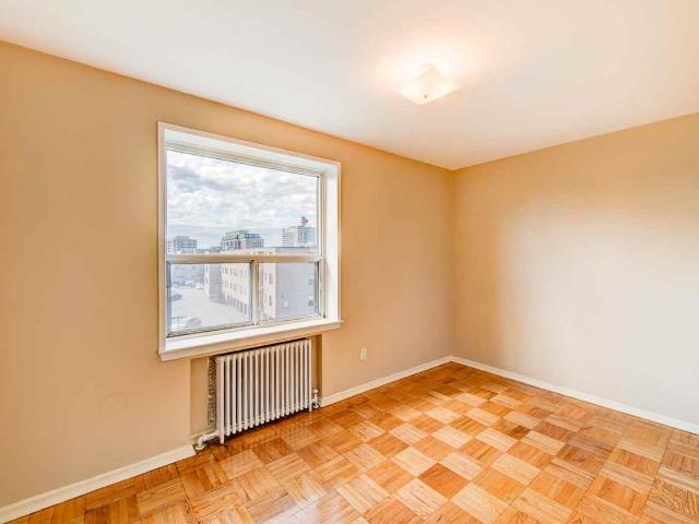 Apartment for rent in York Centre, Toronto