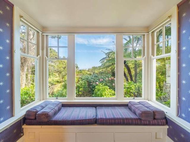 House for sale in Days Bay, Wellington