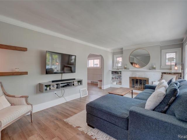 House for sale in Pleasant Ridge, Michigan