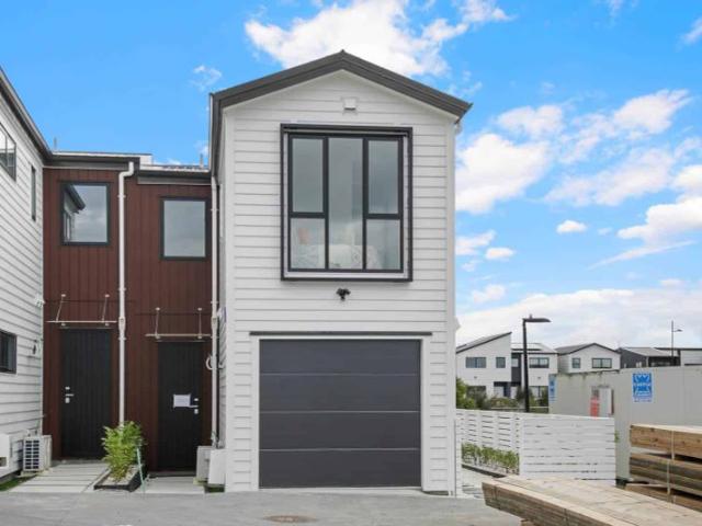 Apartment for sale in Papakura