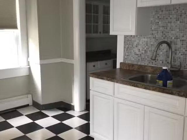 Apartment for rent in Enfield Apartment for rent in Enfield