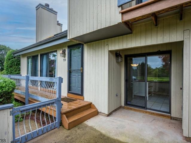 Condo for sale in Kendall Park, New Jersey