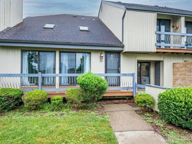 Condo for sale in Franklin, New Jersey
