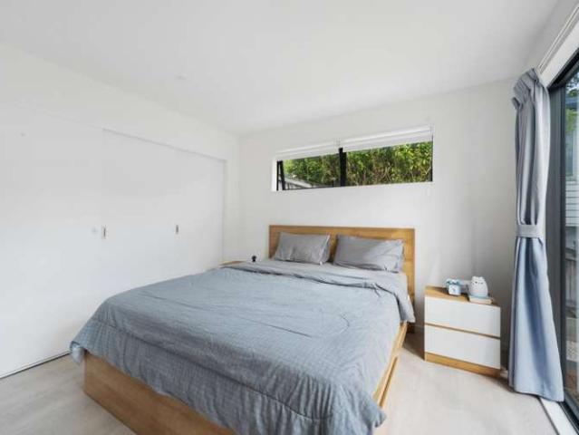 House for sale in Oratia