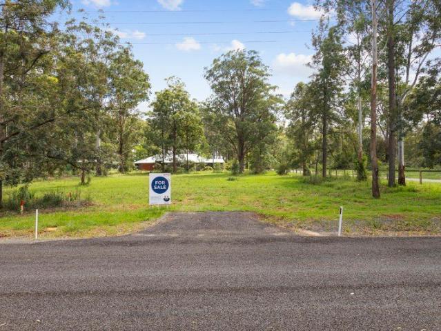 Land for sale in Cabarlah, Queensland