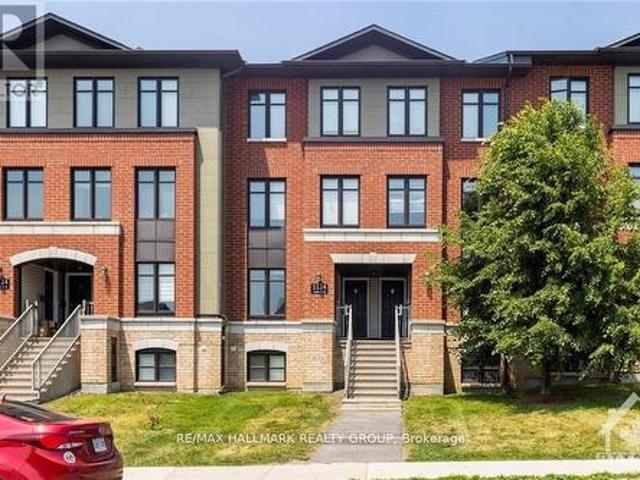 Townhouse for sale in Clarence-rockland, Ontario