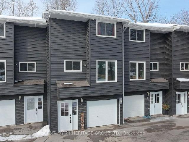 Condo for sale in Woburn, Ontario