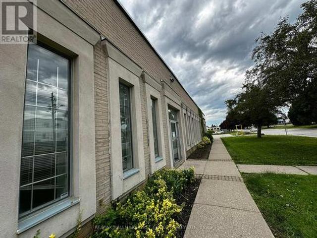 Commercial for rent in Ajax