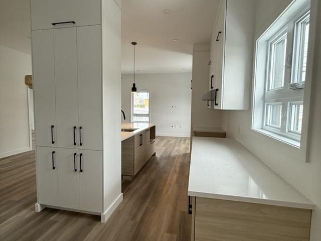 Apartment for rent in Saint-Damase, Montérégie