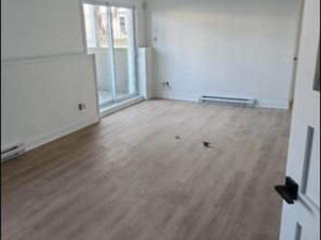 Apartment for rent in Saint-paul, Quebec