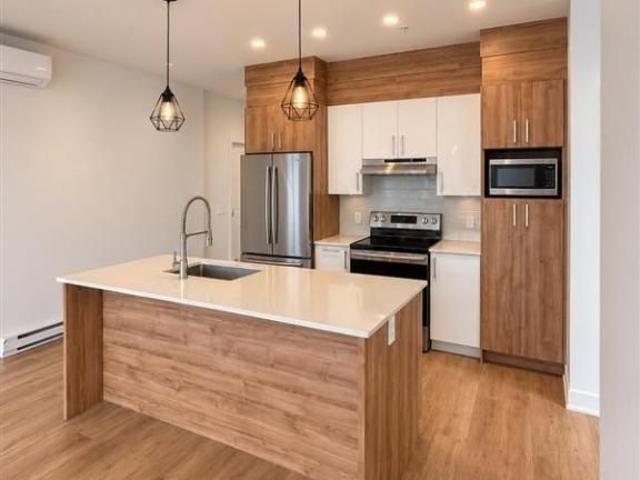 Apartment for rent in Saint-Charles-Borromée, Lanaudière