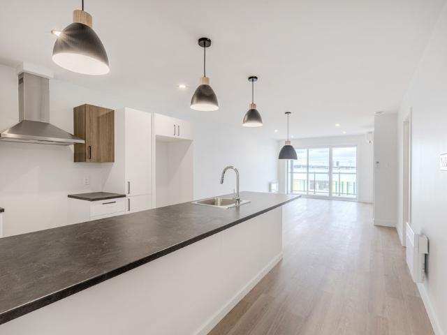 Apartment for rent in Saint-apollinaire, Quebec